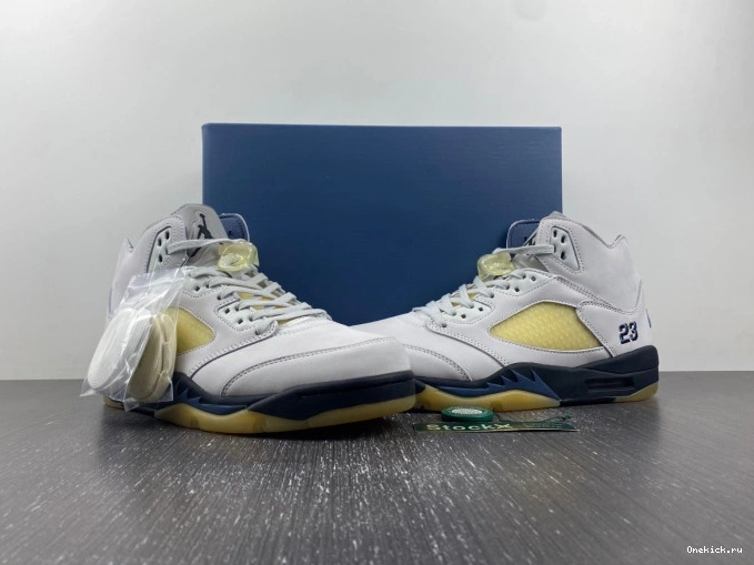 One Kick Jordan Maniere Ma FZ5758-004 x WMNS Air A 5 0815